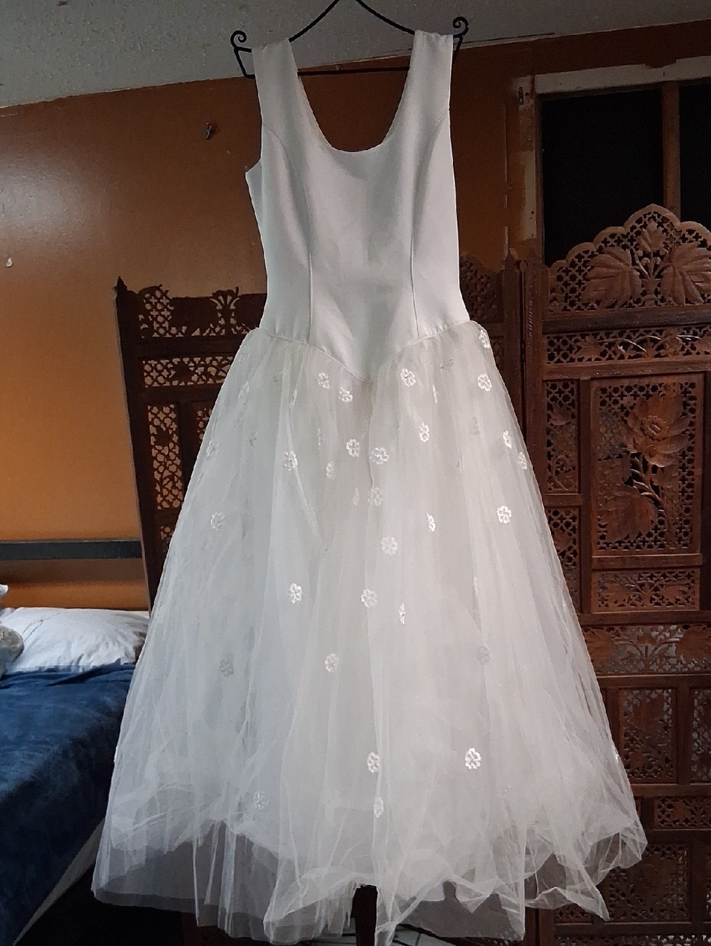 Ivory Floral Tulle A-Line Wedding Dress-5
